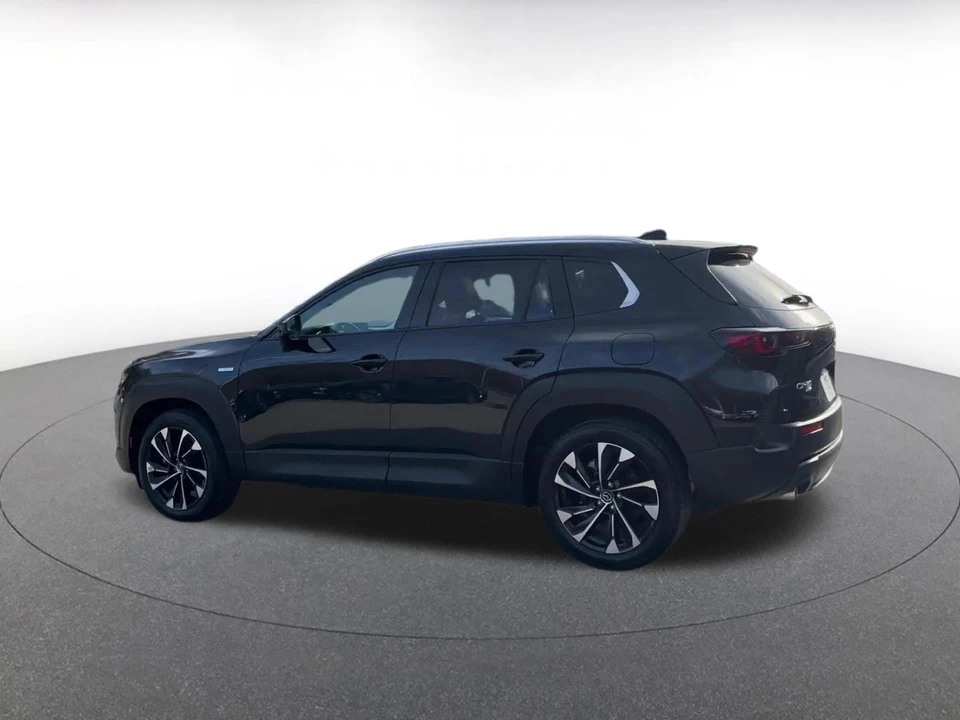 2025 Mazda CX-50 - Image 8 of 31