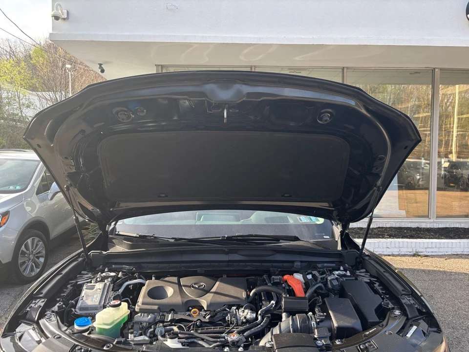2025 Mazda CX-50 - Image 29 of 31