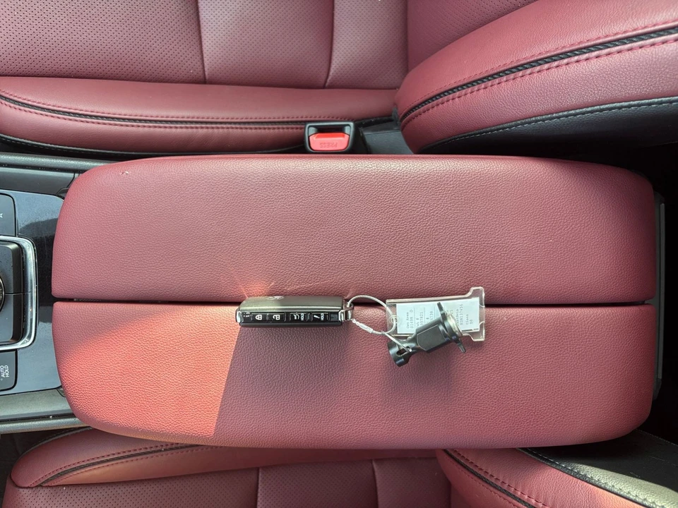 2025 Mazda CX-50 - Image 17 of 31