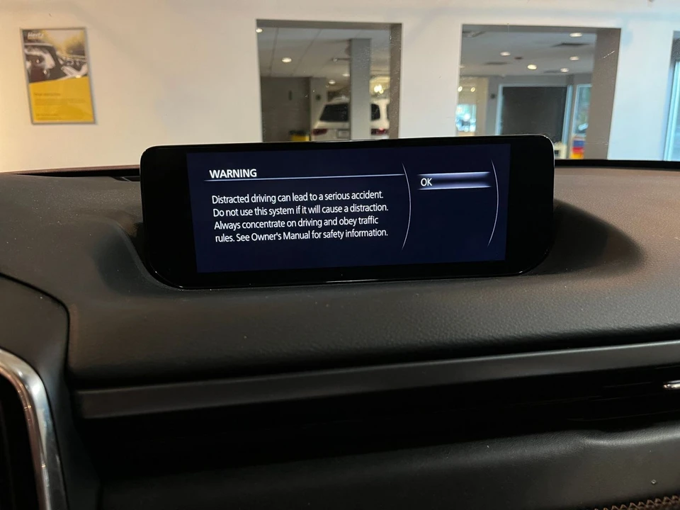 2025 Mazda CX-50 - Image 22 of 31