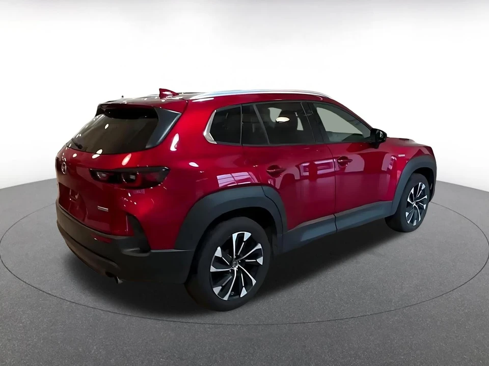 2025 Mazda CX-50 - Image 16 of 31