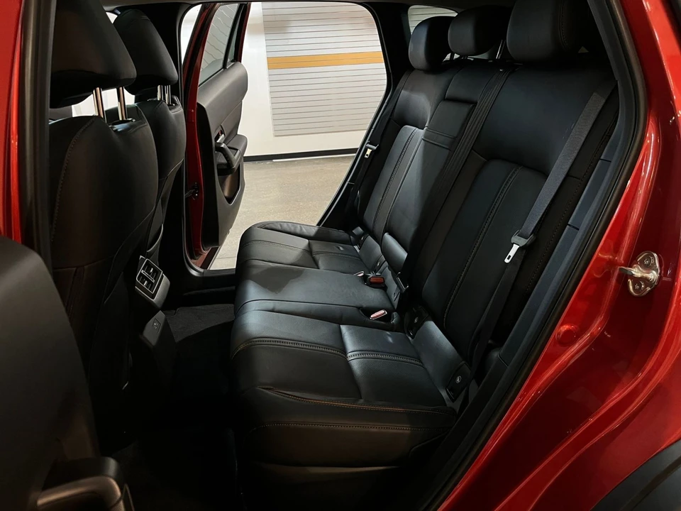 2025 Mazda CX-50 - Image 29 of 31
