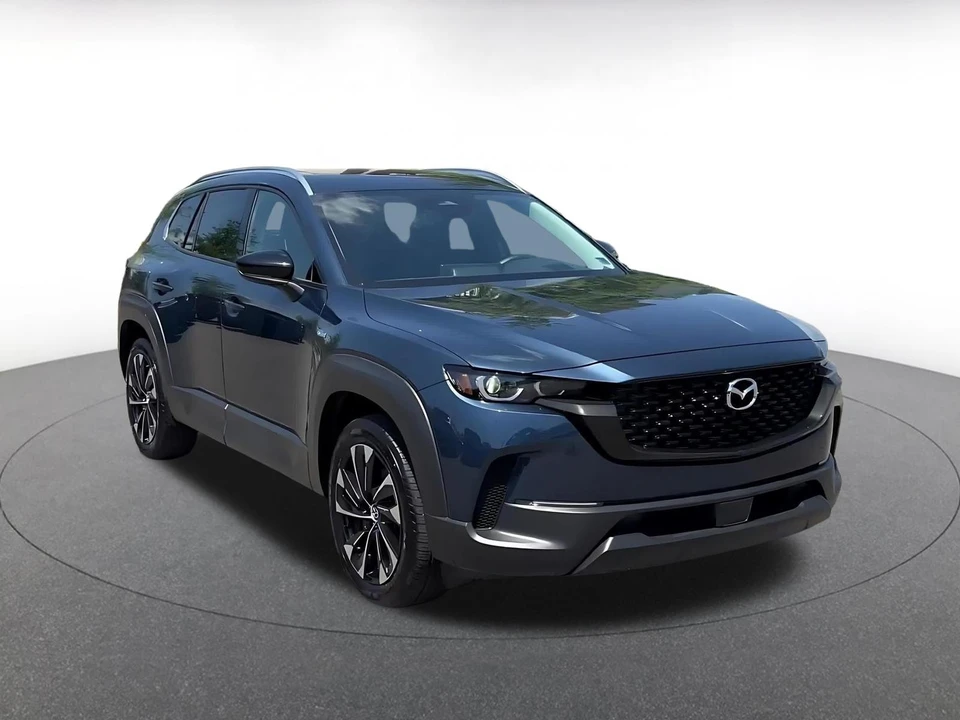2025 Mazda CX-50 - Image 3 of 31