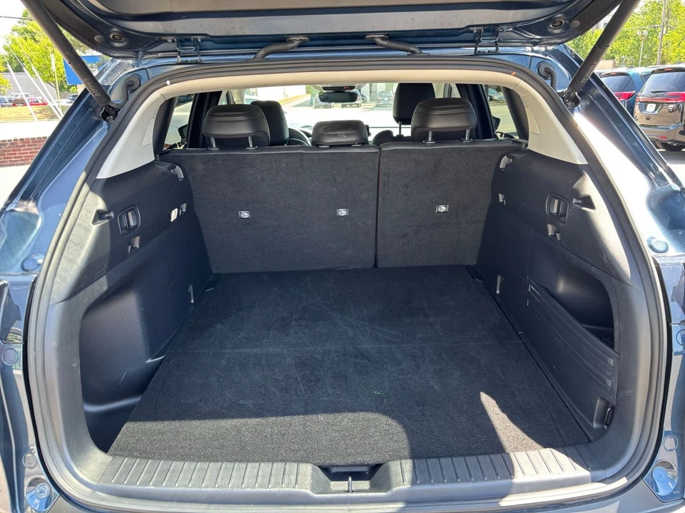 2025 Mazda CX-50 - Image 28 of 31