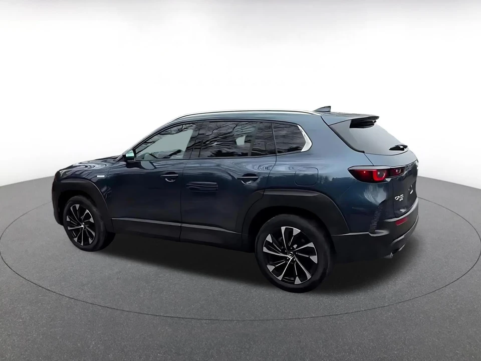 2025 Mazda CX-50 - Image 8 of 31