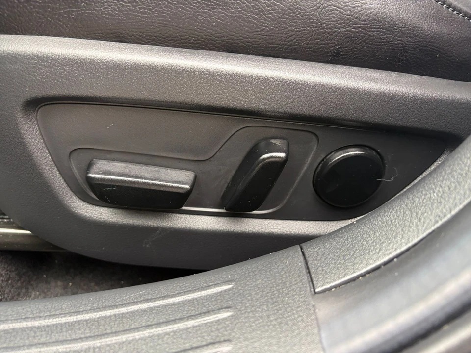 2025 Mazda CX-50 - Image 18 of 31