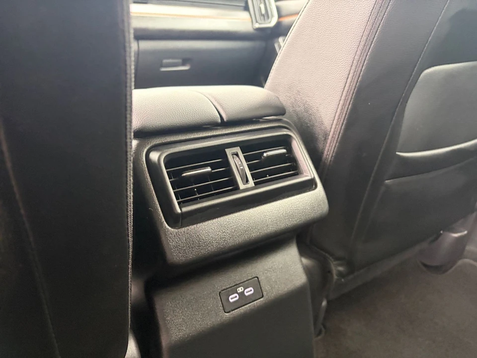2025 Mazda CX-50 - Image 20 of 31