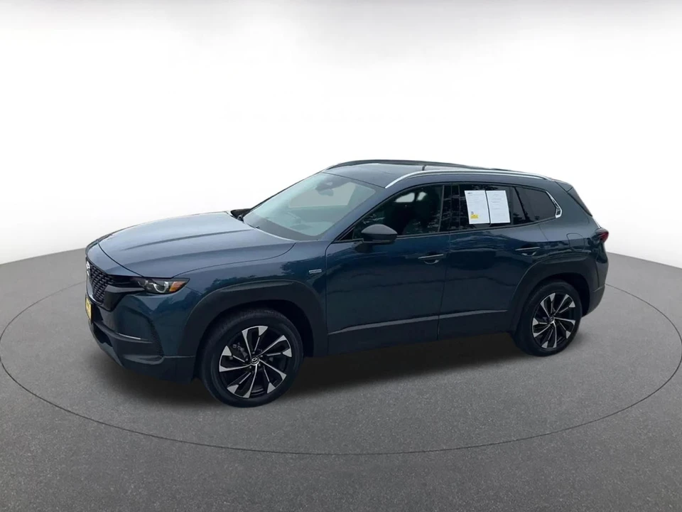 2025 Mazda CX-50 - Image 9 of 31