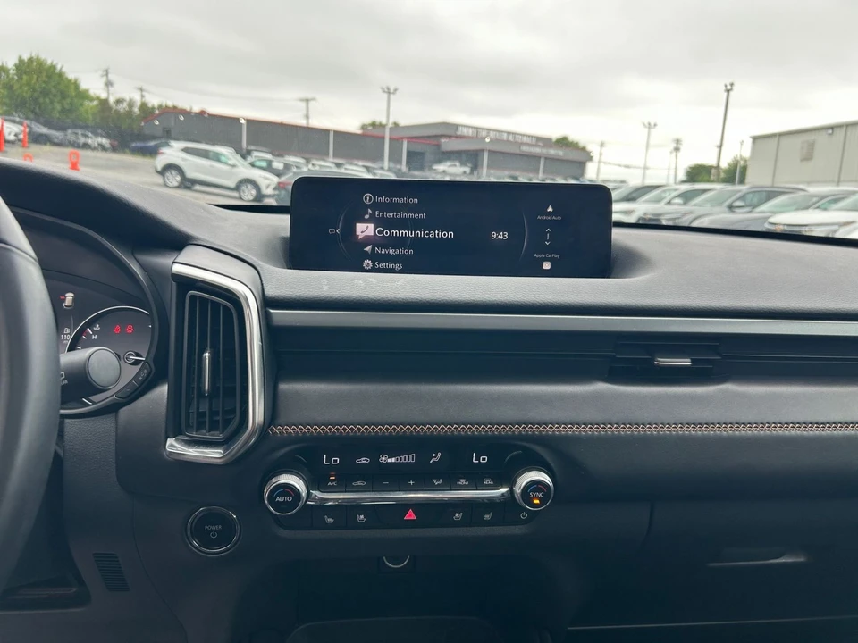 2025 Mazda CX-50 - Image 17 of 31