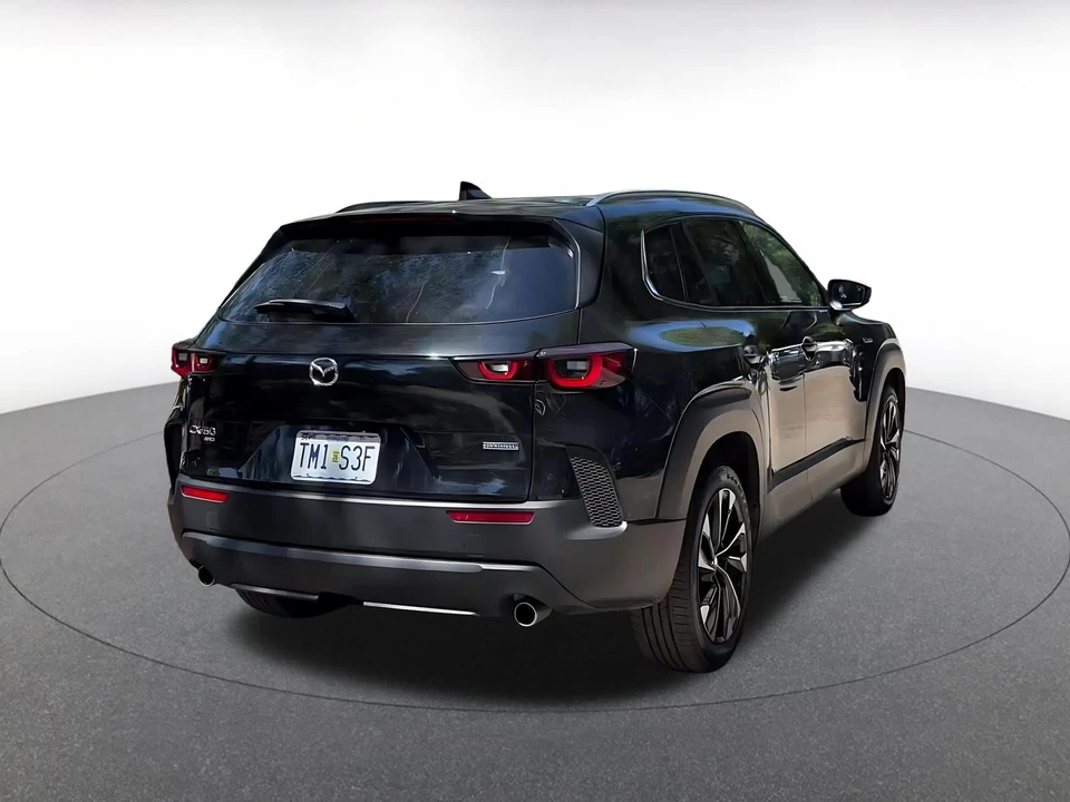 2025 Mazda CX-50 - Image 11 of 31