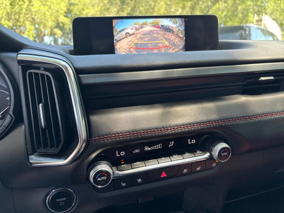 2025 Mazda CX-50 - Image 14 of 31