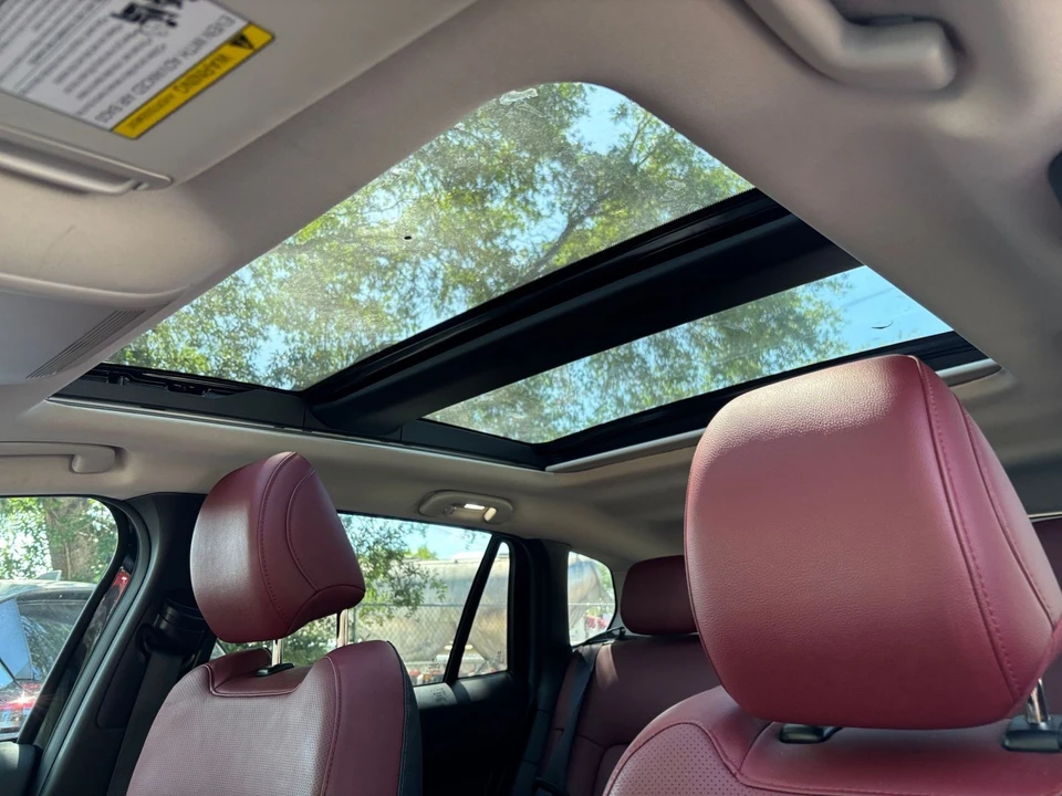 2025 Mazda CX-50 - Image 28 of 31