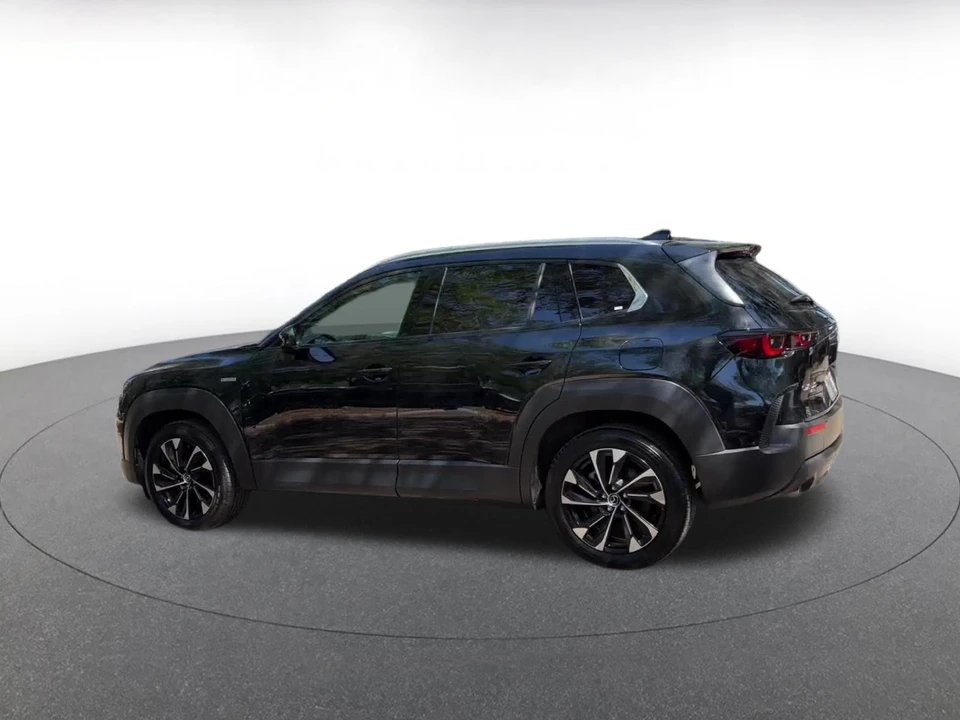 2025 Mazda CX-50 - Image 9 of 31