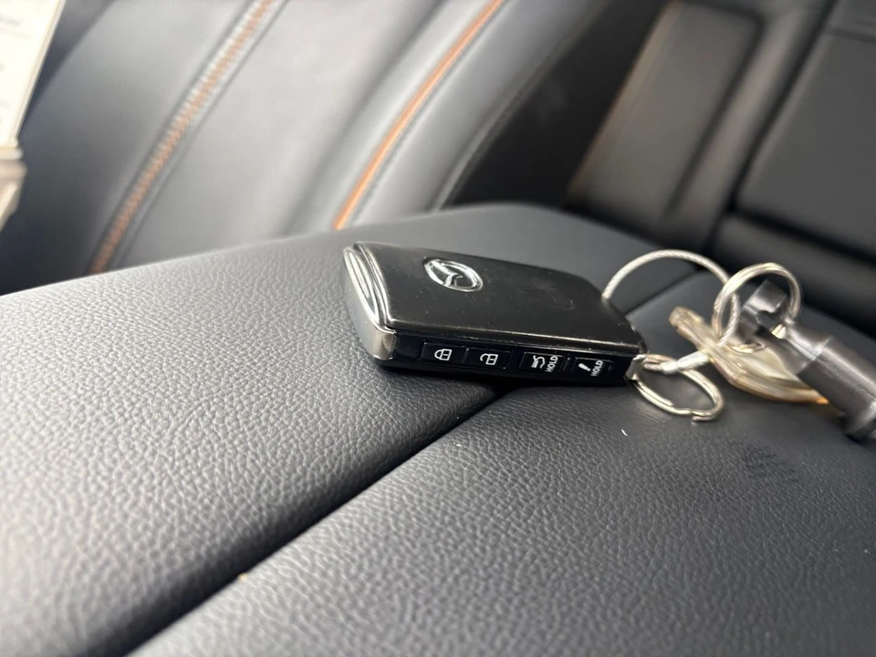 2025 Mazda CX-50 - Image 23 of 31