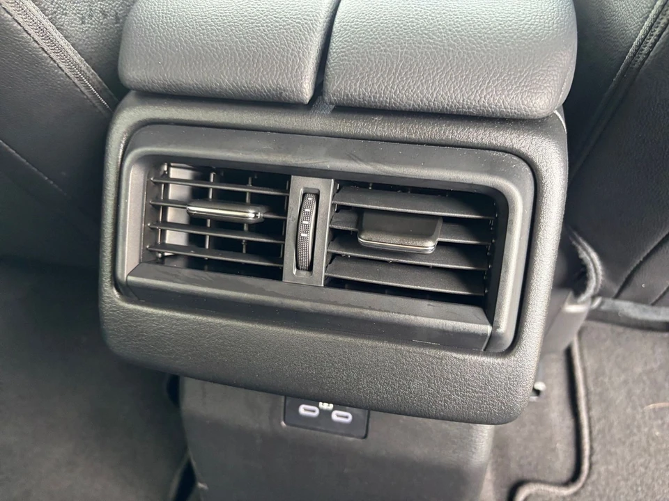 2025 Mazda CX-50 - Image 21 of 31