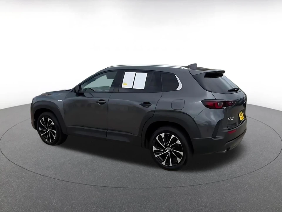 2025 Mazda CX-50 - Image 4 of 31