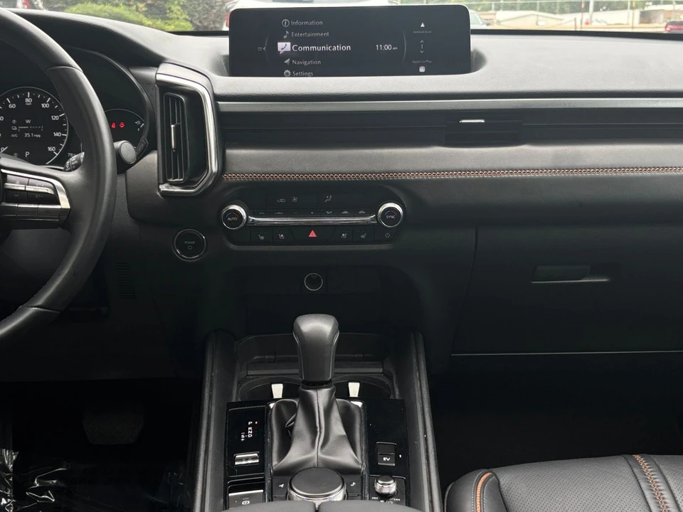 2025 Mazda CX-50 - Image 19 of 31