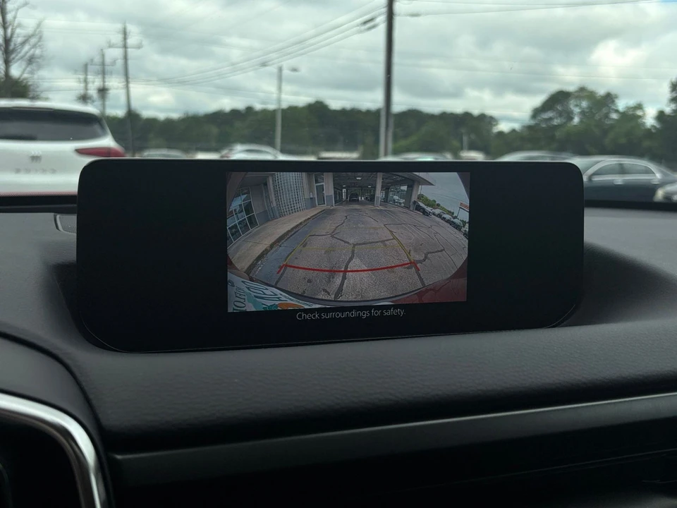 2025 Mazda CX-50 - Image 27 of 31