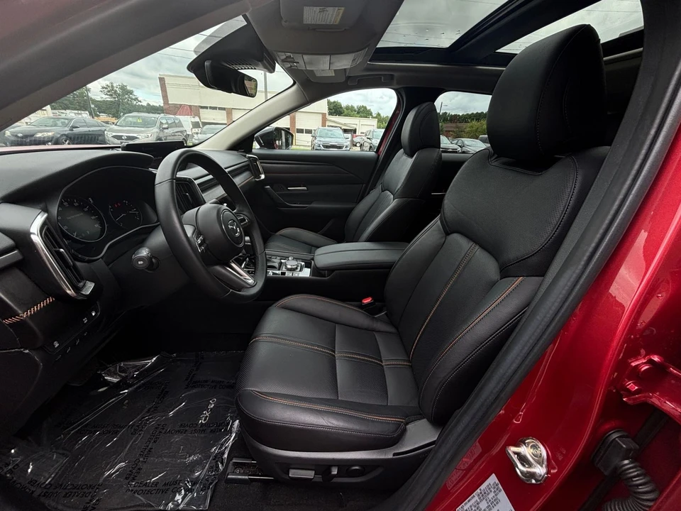 2025 Mazda CX-50 - Image 30 of 31