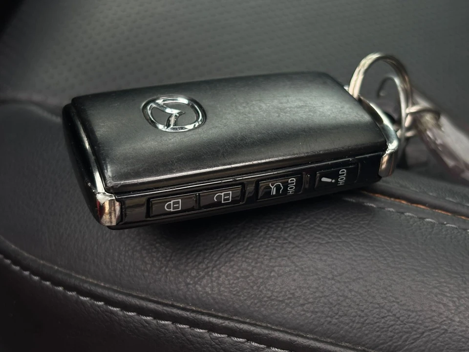 2025 Mazda CX-50 - Image 23 of 31
