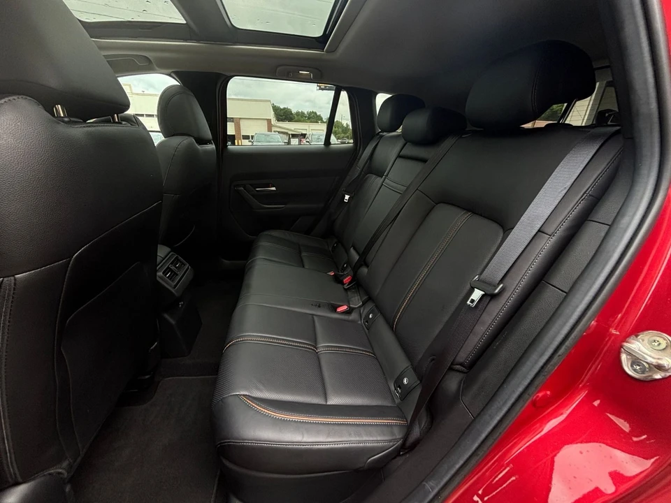 2025 Mazda CX-50 - Image 29 of 31