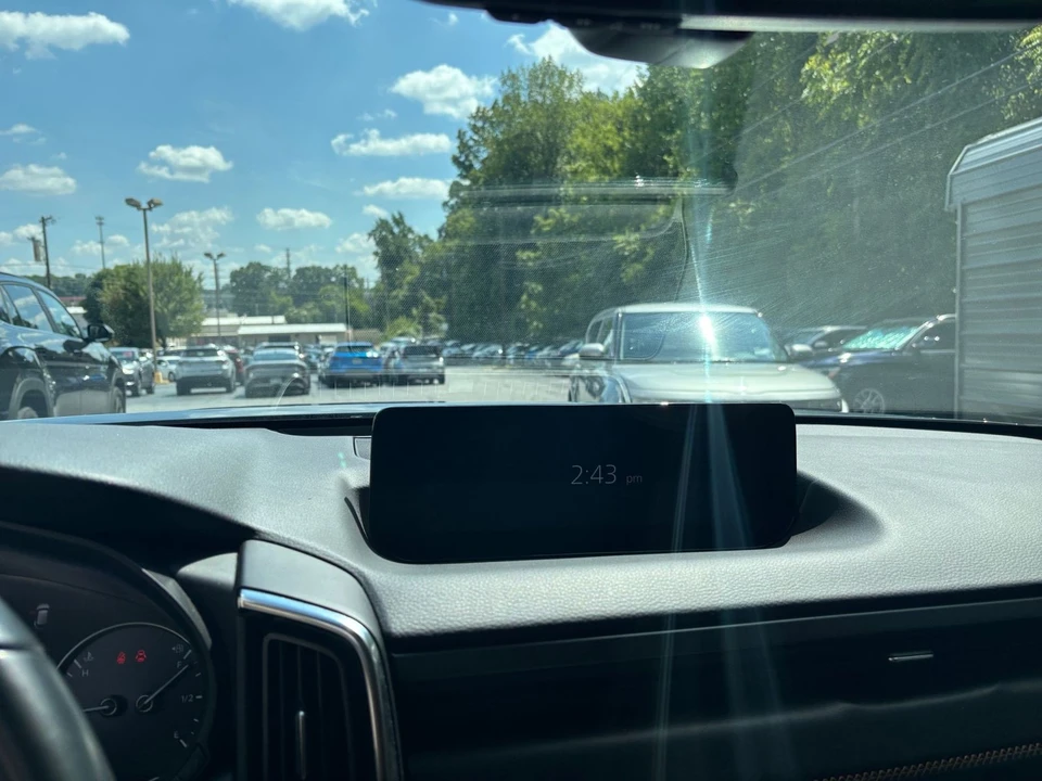 2025 Mazda CX-50 - Image 18 of 31