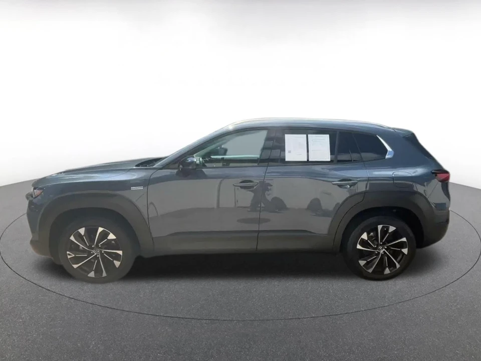 2025 Mazda CX-50 - Image 9 of 31