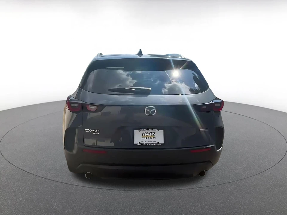 2025 Mazda CX-50 - Image 14 of 31