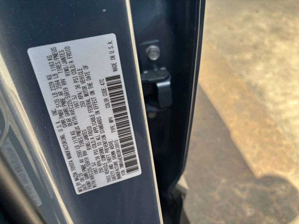 2025 Mazda CX-50 - Image 27 of 31