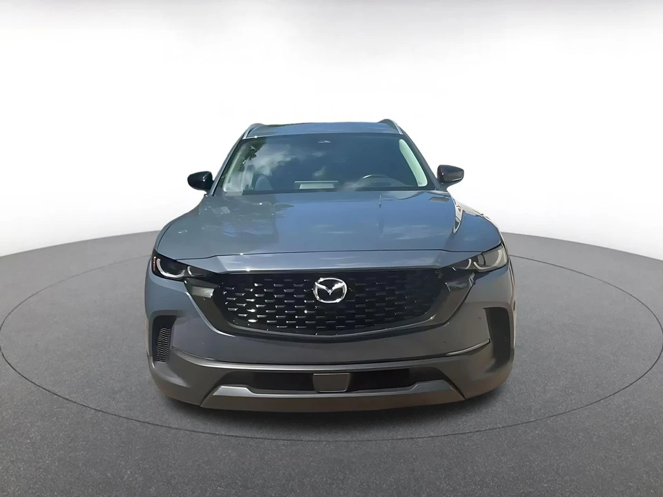 2025 Mazda CX-50 - Image 4 of 31