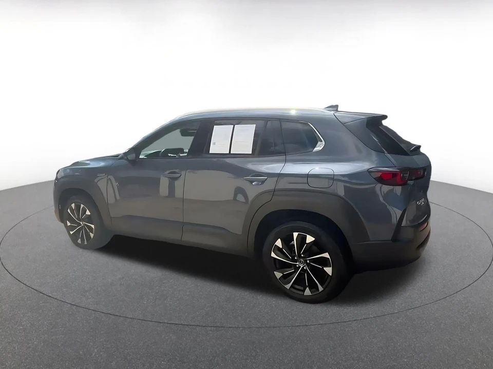 2025 Mazda CX-50 - Image 11 of 31