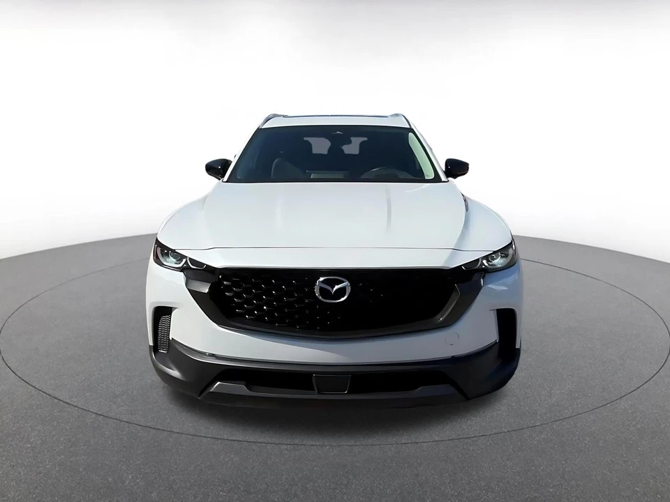 2025 Mazda CX-50 - Image 4 of 31