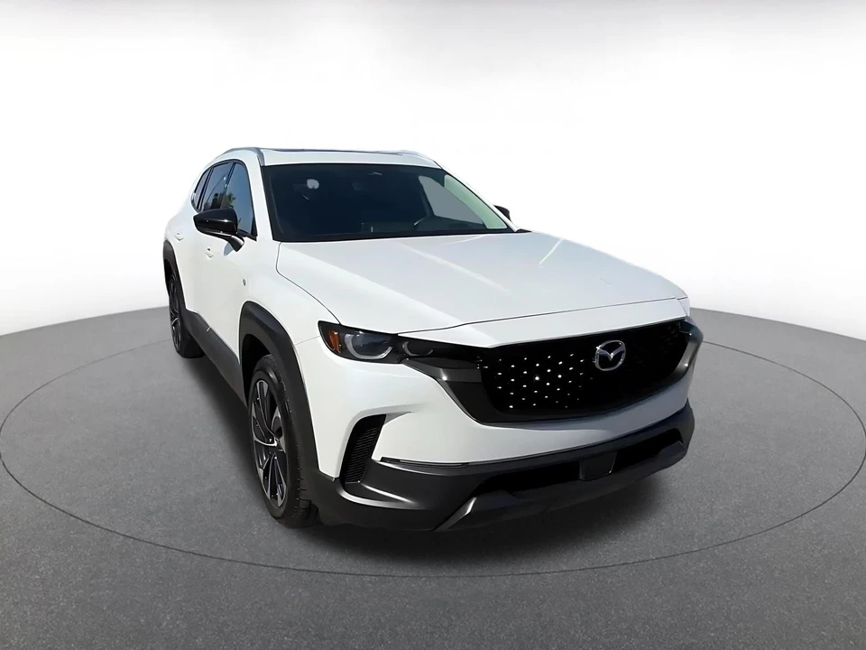 2025 Mazda CX-50 - Image 3 of 31