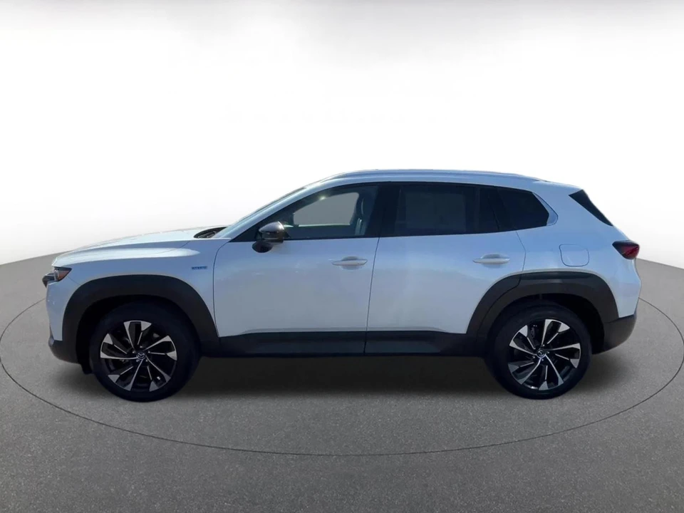 2025 Mazda CX-50 - Image 11 of 31