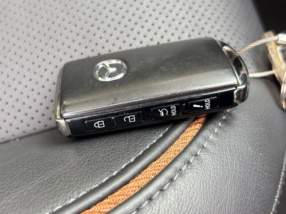 2025 Mazda CX-50 - Image 19 of 31