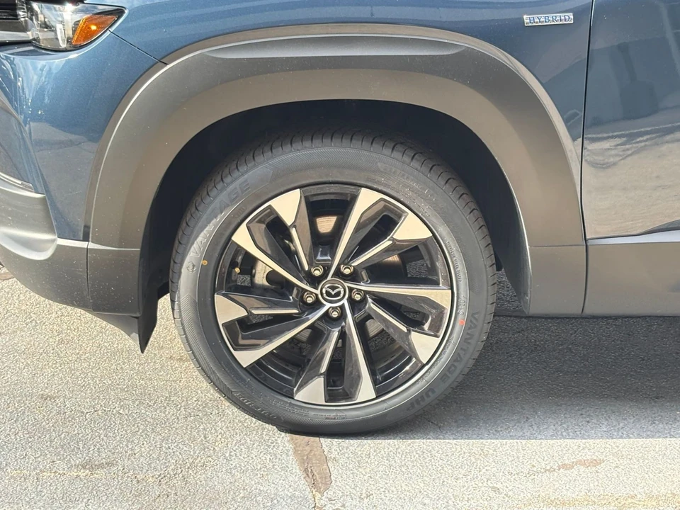 2025 Mazda CX-50 - Image 29 of 31