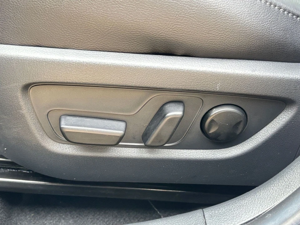 2025 Mazda CX-50 - Image 20 of 31