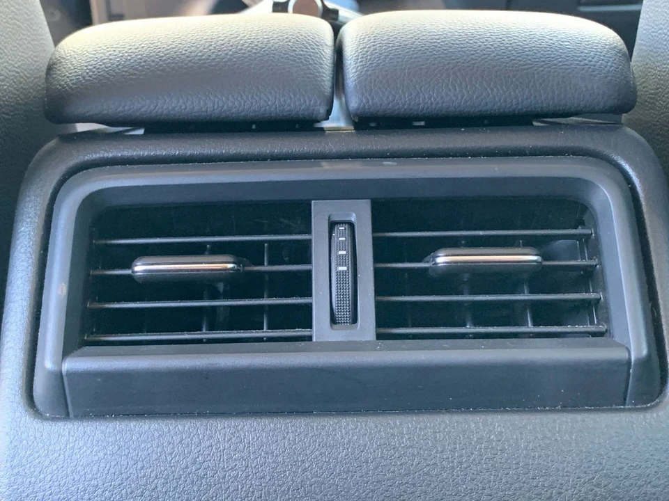 2025 Mazda CX-50 - Image 20 of 31