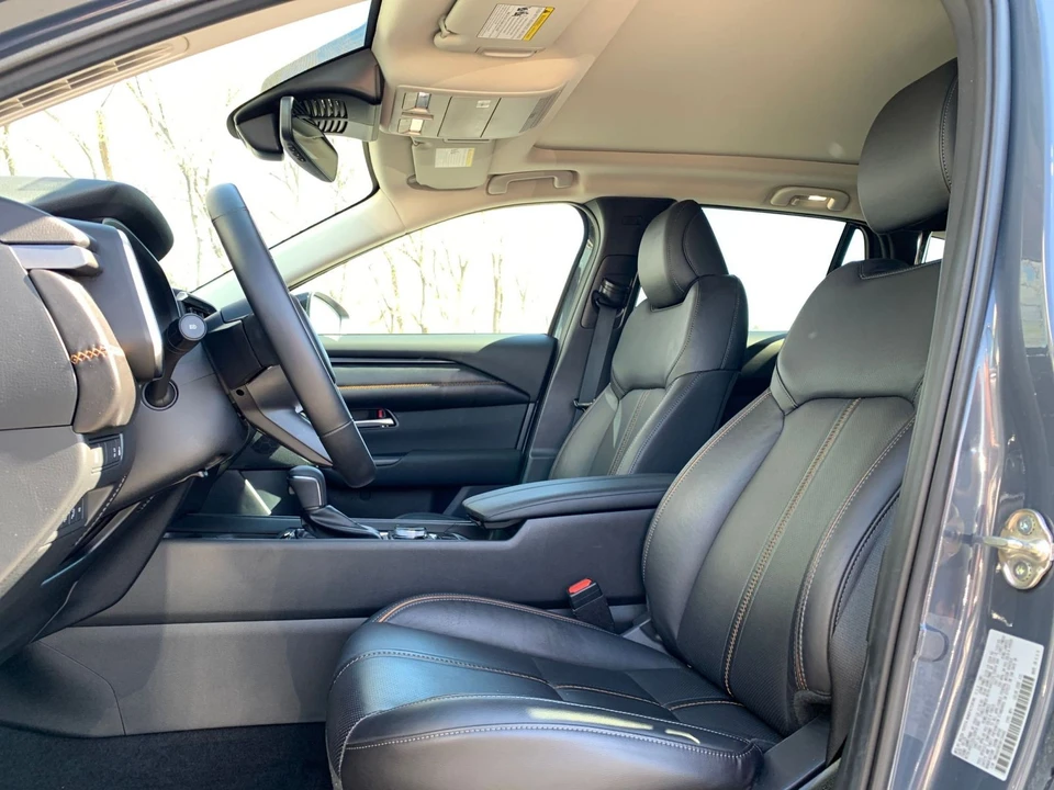 2025 Mazda CX-50 - Image 23 of 31