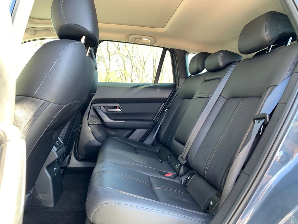 2025 Mazda CX-50 - Image 22 of 31