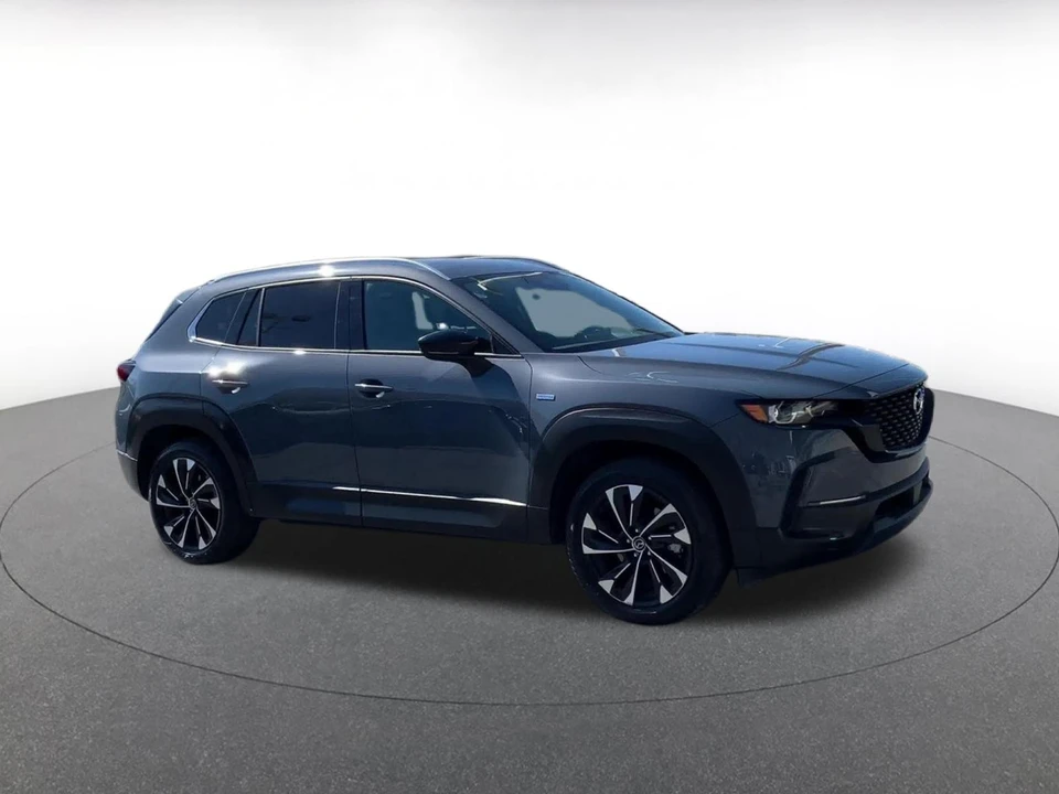 2025 Mazda CX-50 - Image 2 of 31