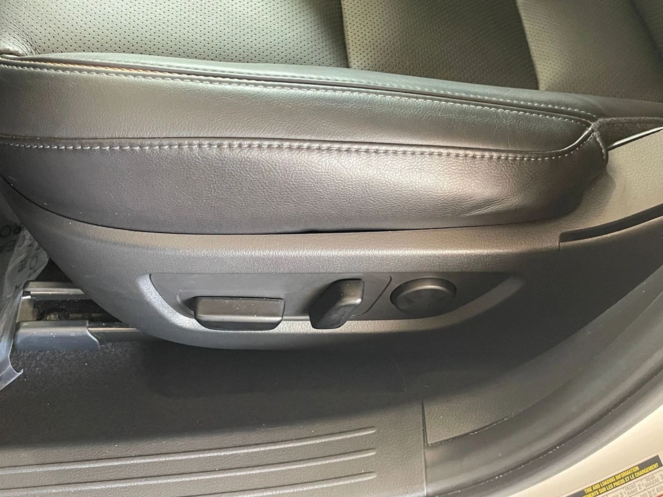 2025 Mazda CX-50 - Image 24 of 31