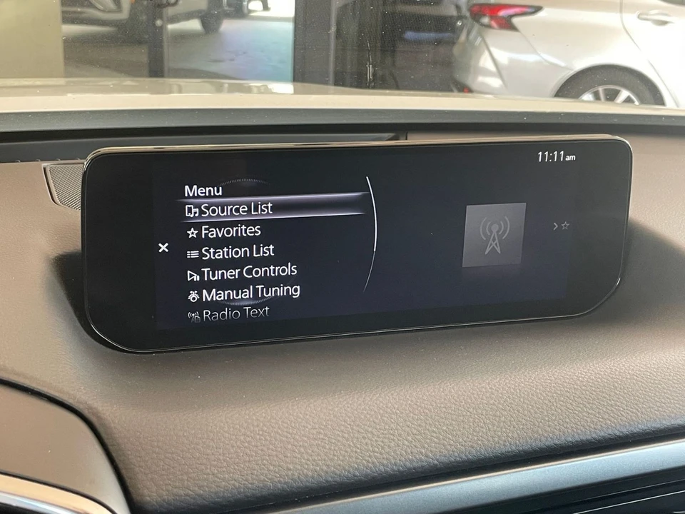 2025 Mazda CX-50 - Image 22 of 31