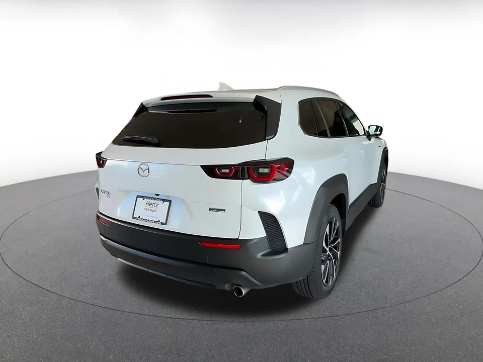 2025 Mazda CX-50 - Image 16 of 31