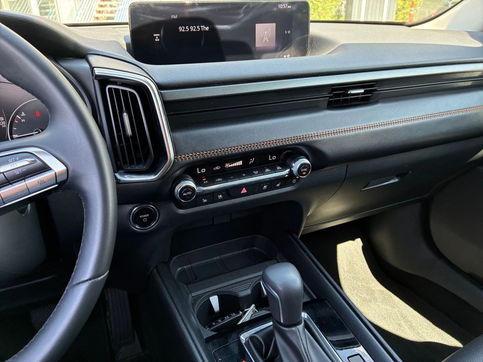 2025 Mazda CX-50 - Image 16 of 31