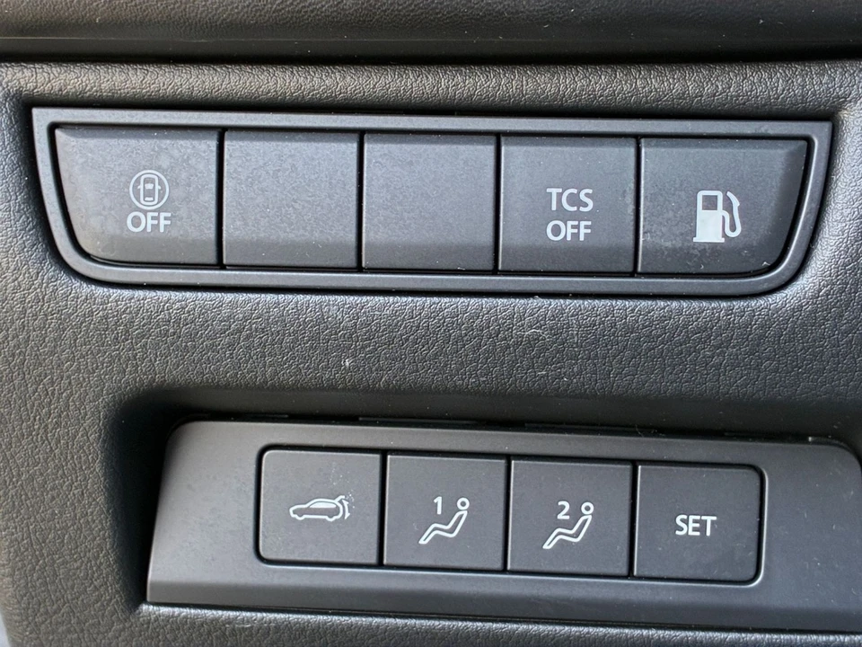 2025 Mazda CX-50 - Image 21 of 31