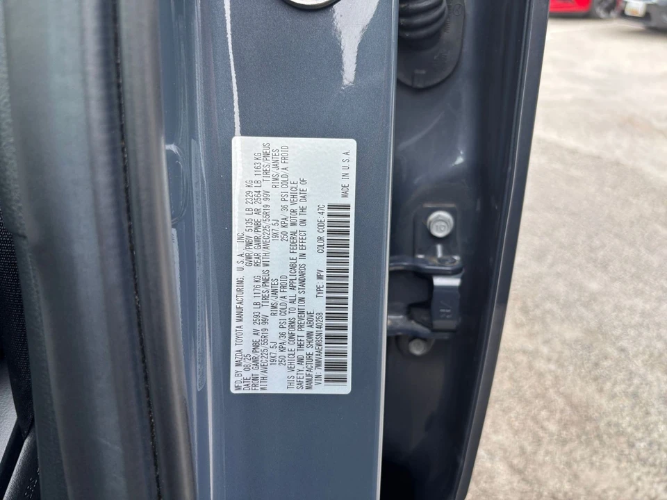2025 Mazda CX-50 - Image 25 of 31