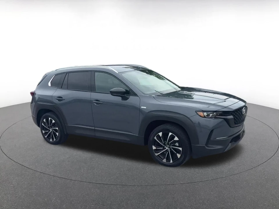 2025 Mazda CX-50 - Image 2 of 31