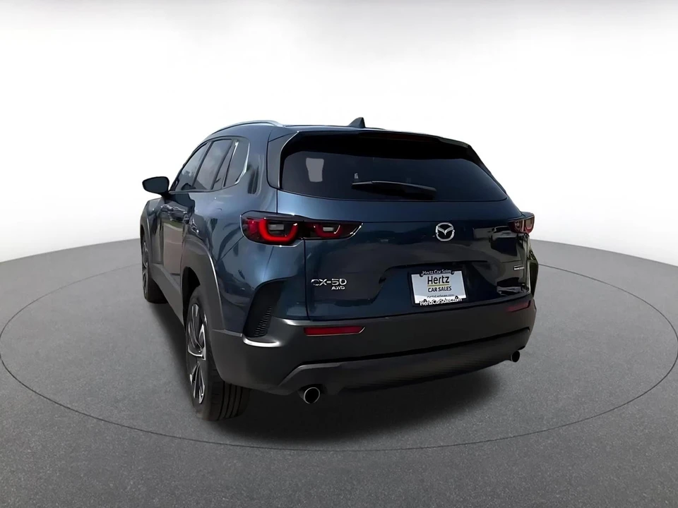 2025 Mazda CX-50 - Image 13 of 31