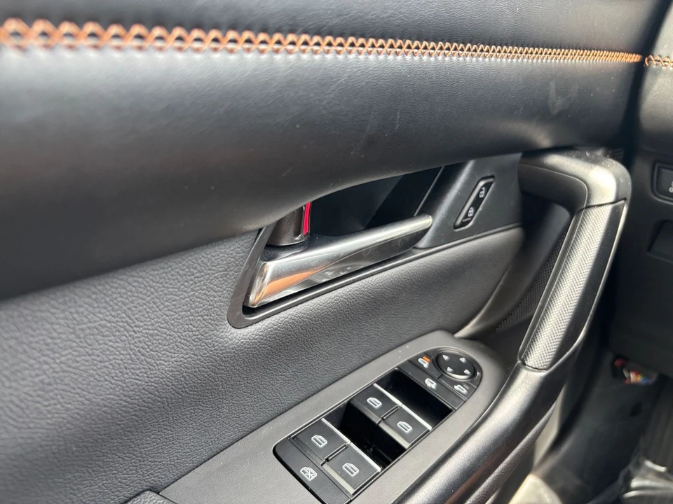 2025 Mazda CX-50 - Image 22 of 31
